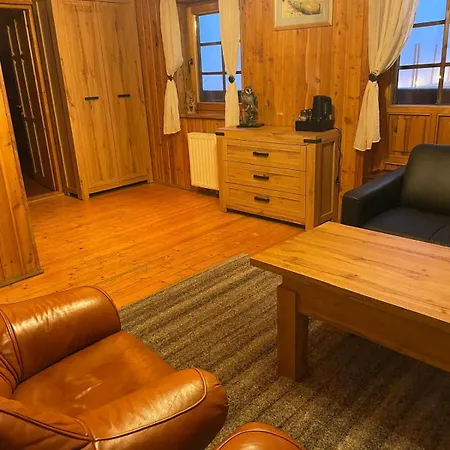 Zagroda Lepiarzówka Alojamento de Acomodação e Pequeno-almoço Wisła