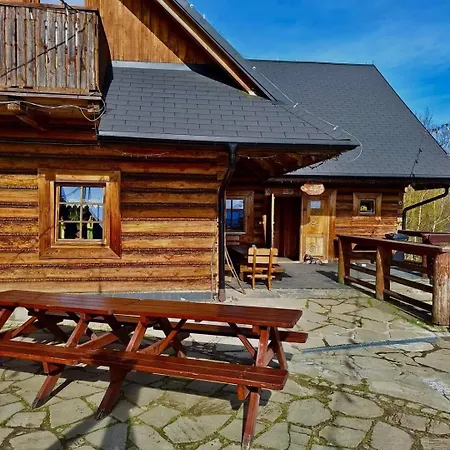 Zagroda Lepiarzówka Bed and breakfast Wisła