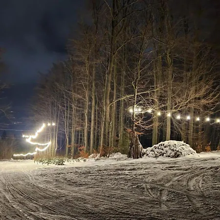 Zagroda Lepiarzówka Alojamento de Acomodação e Pequeno-almoço 3*