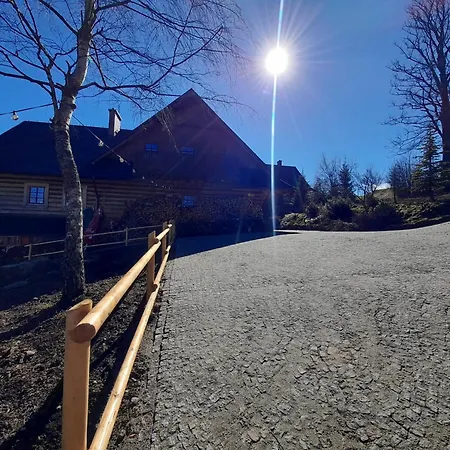 Zagroda Lepiarzówka Alojamento de Acomodação e Pequeno-almoço Wisła