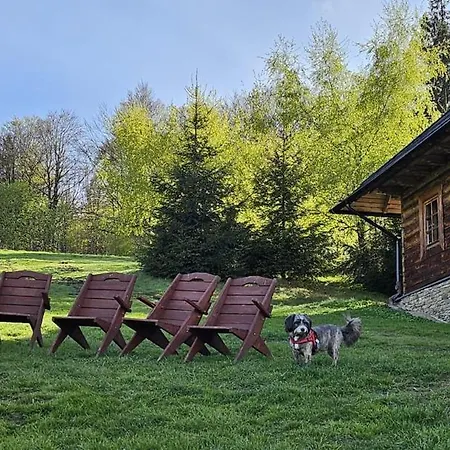 Alojamento de Acomodação e Pequeno-almoço Zagroda Lepiarzówka