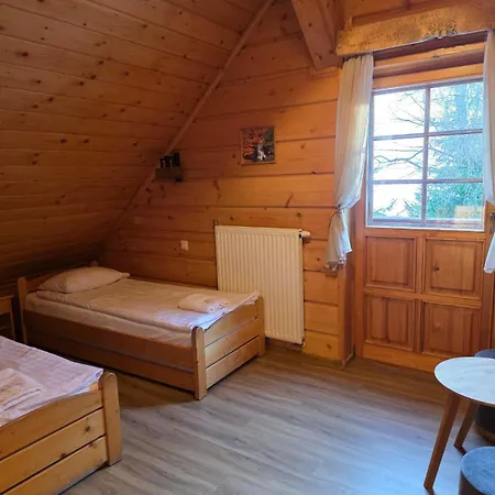 Zagroda Lepiarzowka I Panzió 3*