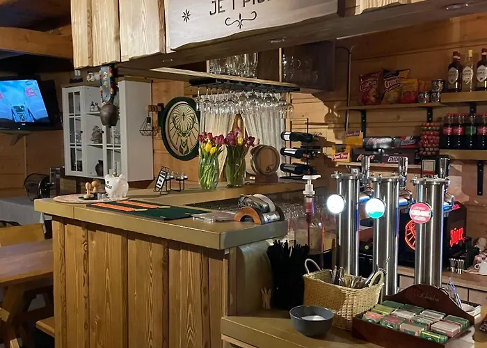 Zagroda Lepiarzowka I Bed & Breakfast 3*