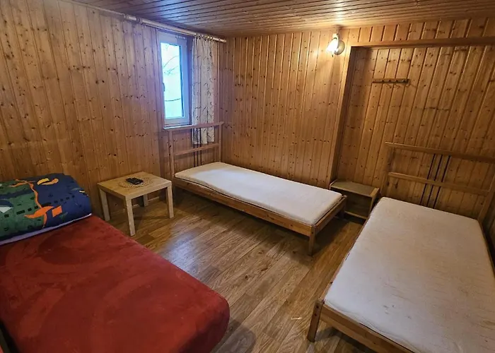 Zagroda Lepiarzowka I Bed & Breakfast 3*